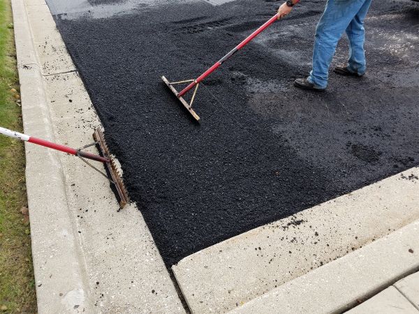 Asphalt Driveway Service in Temecula