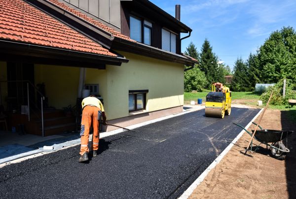 Blacktopping Service in Temecula