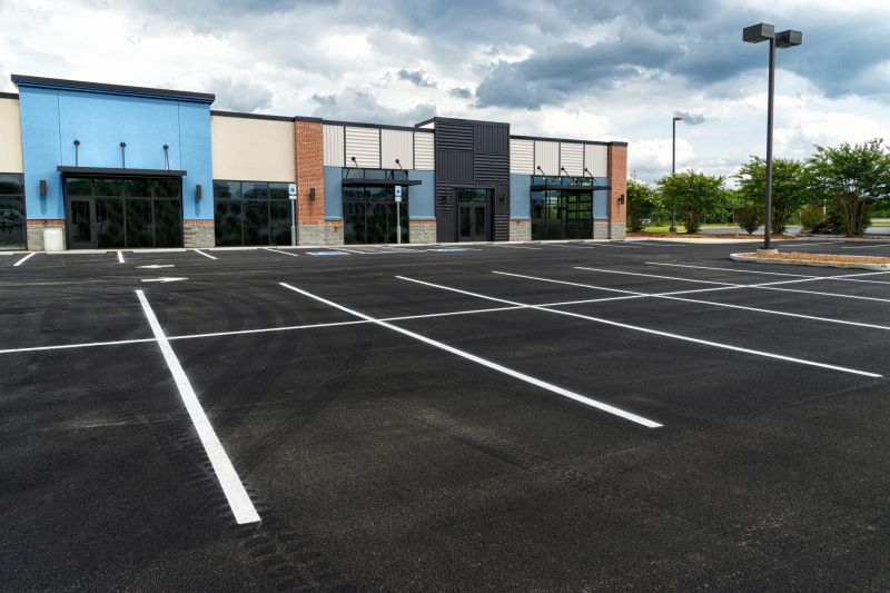 What To Expect During An Asphalt Blacktopping Project